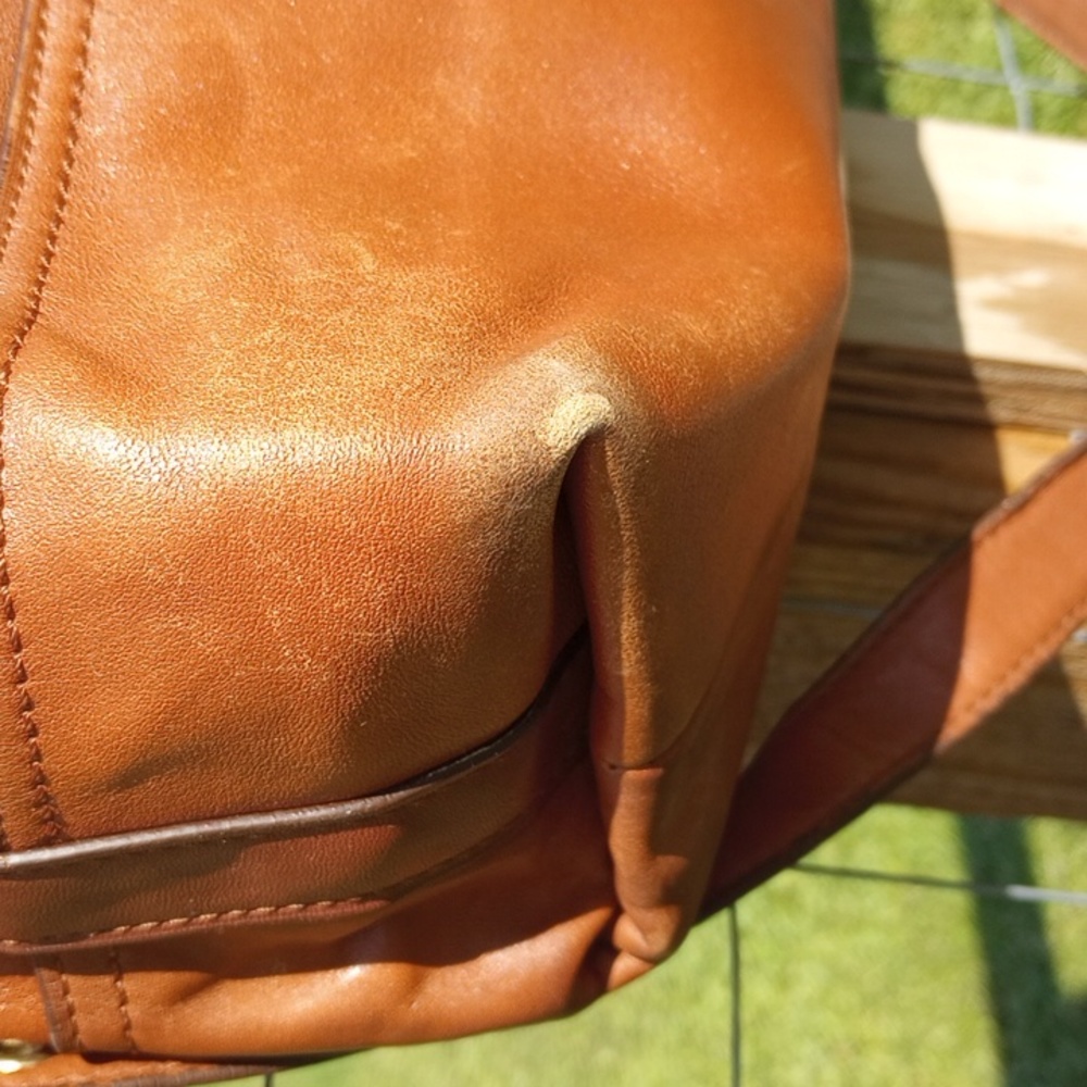 Large Coach Purse - Picture 9 of 11